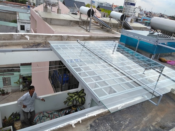 khung kèo thép nhẹ mái giếng trời